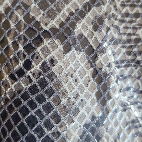 CAROLINA Amato Leather Gloves - Picture 7 of 8